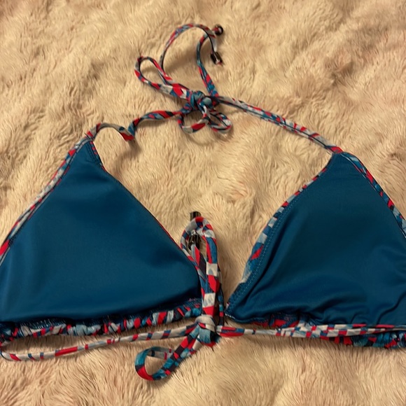 Victoria’s Secret bikini top - Picture 4 of 5